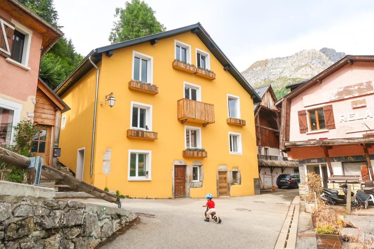 Le Milan Royal - Montmin Exterior foto