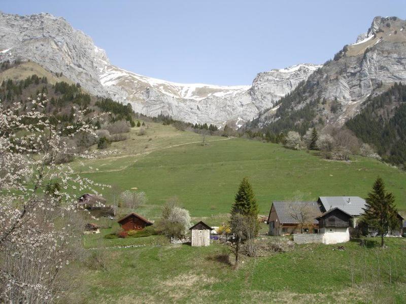 Le Milan Royal - Montmin Exterior foto
